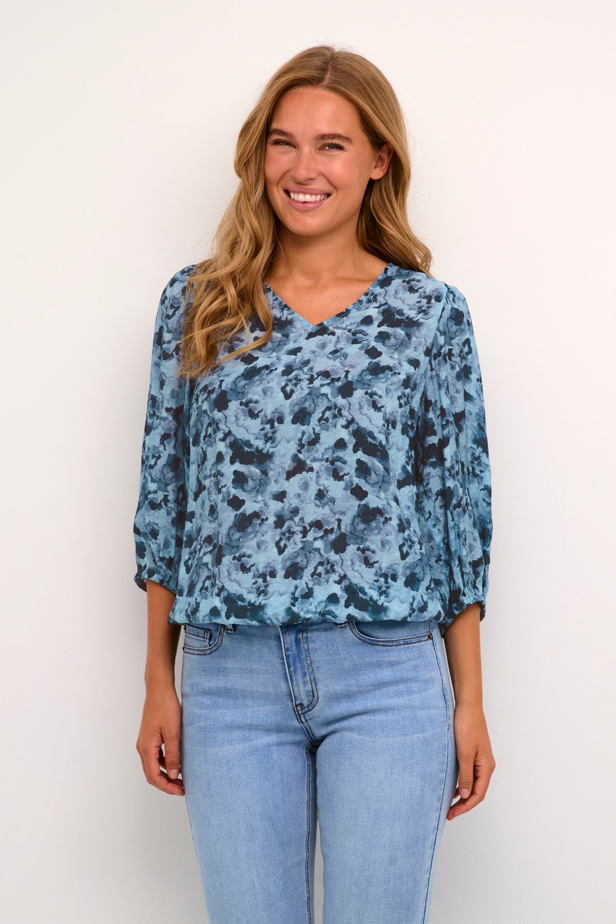 Kaffe Kasus Faded Blue Flower Print V-Neck Blouse, 10508172