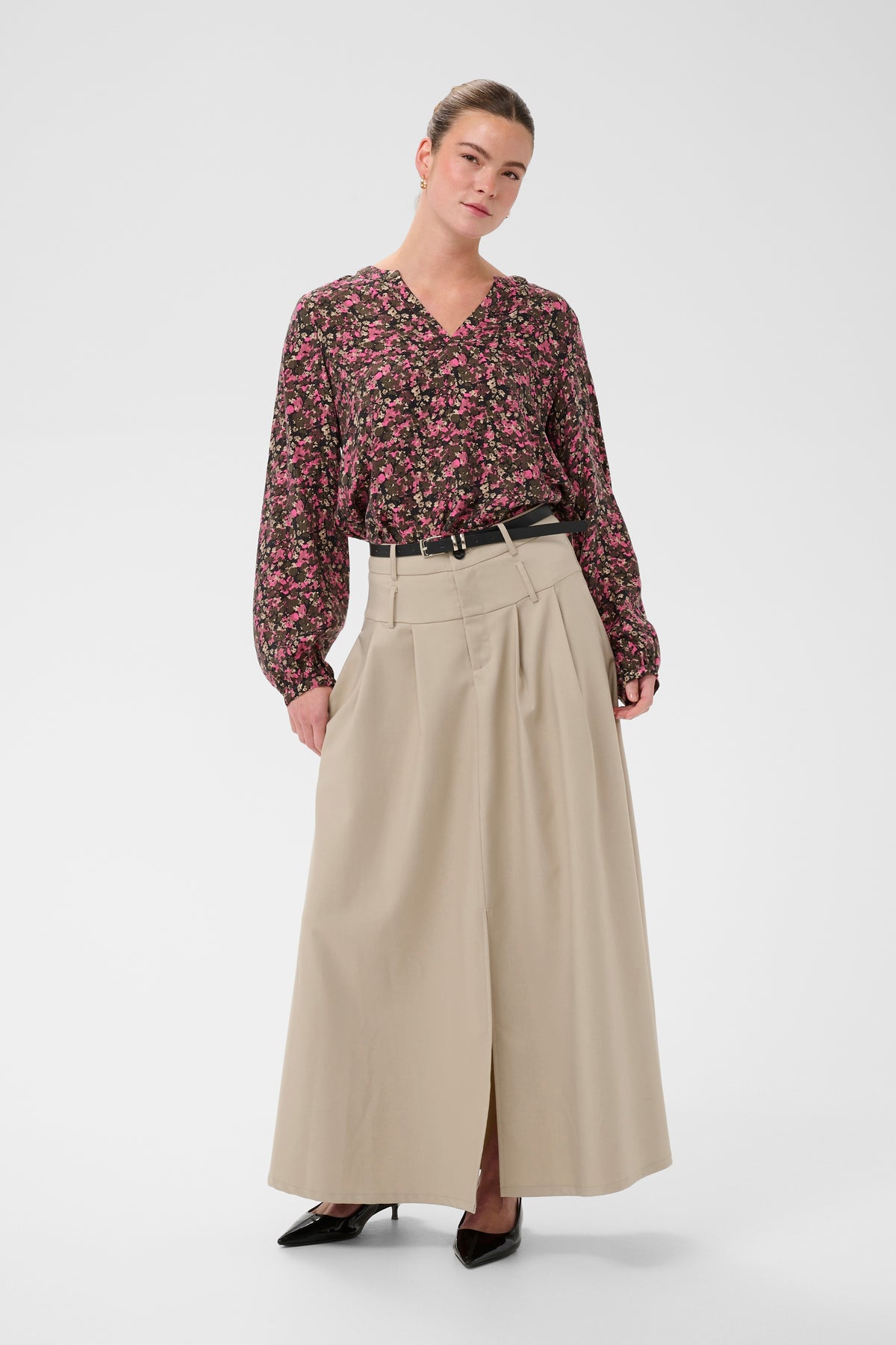 Kaffe KaBella Pink/Khaki Floral Printed V-Neck Blouse, 10511035