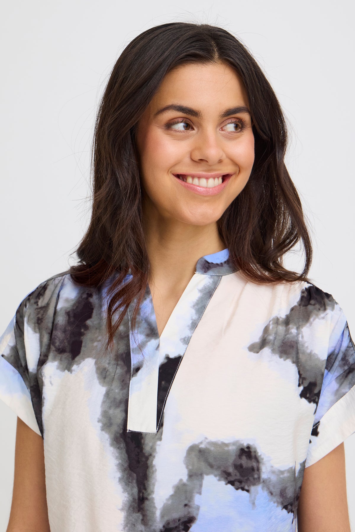 Fransa FrAyla Marble Hydrangea Printed V-Neck Blouse, 20617672