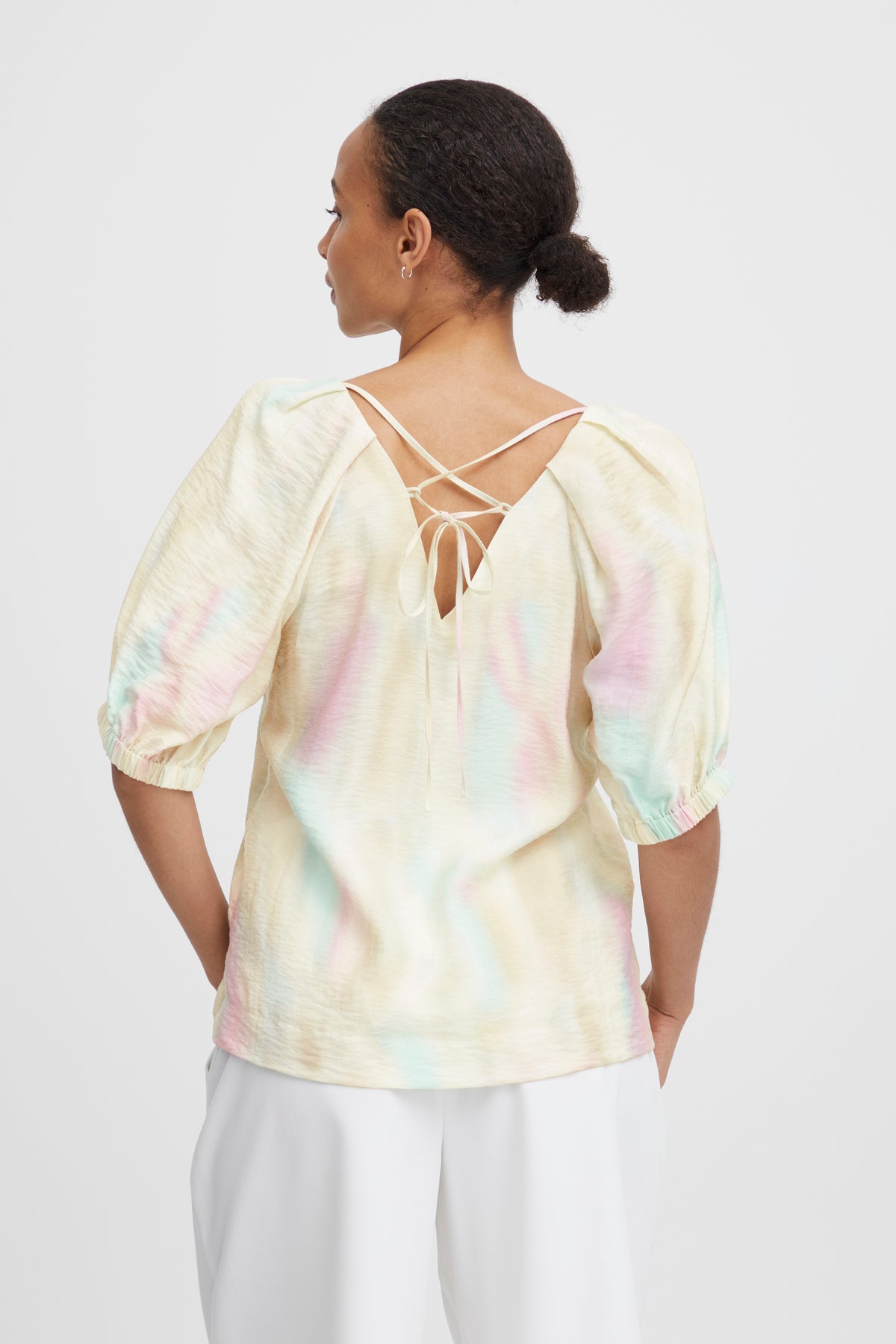 B.Young Byihamma Blue/Pink Tint Mix V-Neck Blouse, 20814546