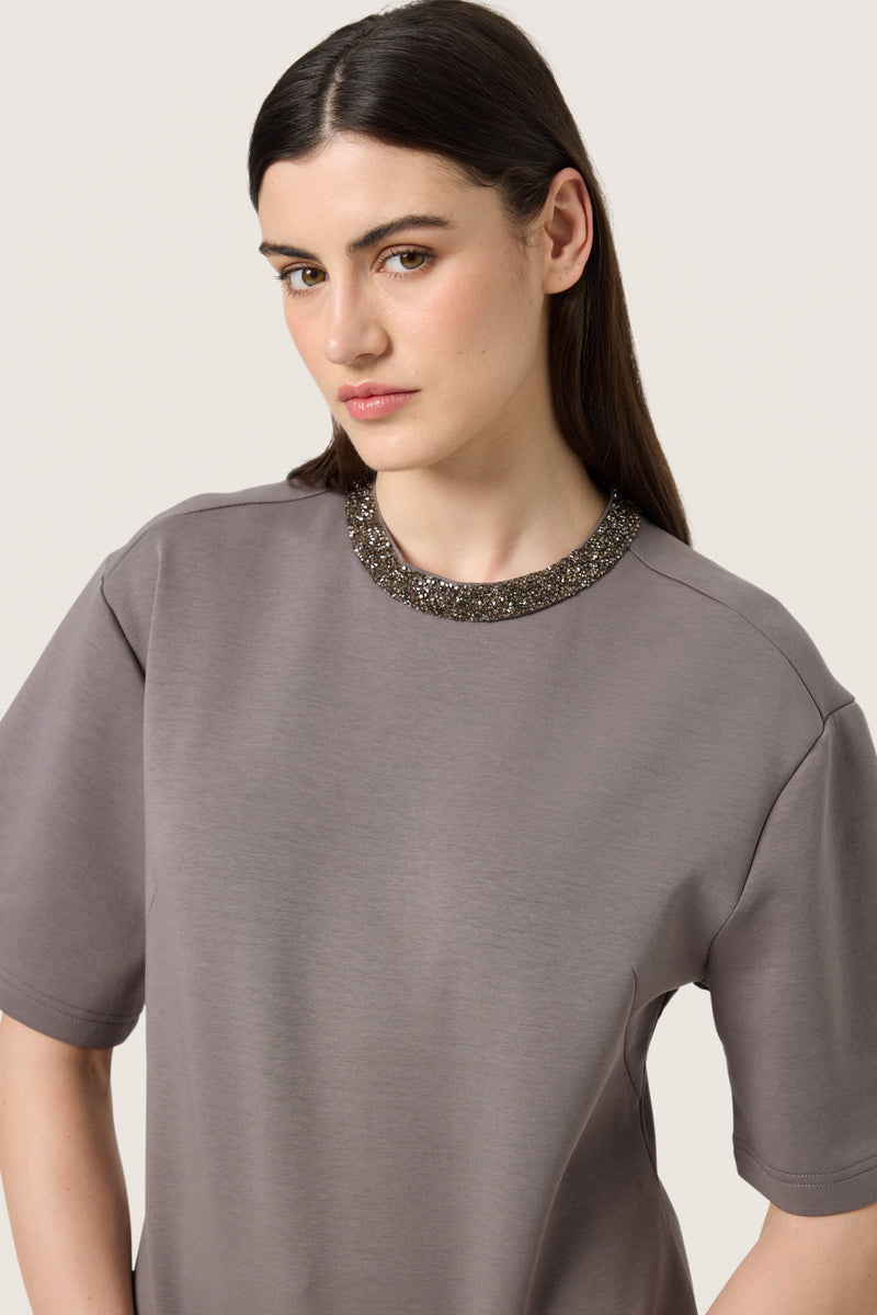 Soaked in Luxury SLMagana Gull Grey Embellished Neck Fitted T-Shirt