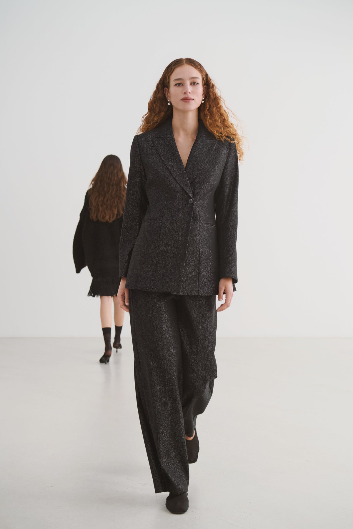 Soaked in Luxury Cahlina Corinne Ultimate Gunmetal Black Longline Blazer