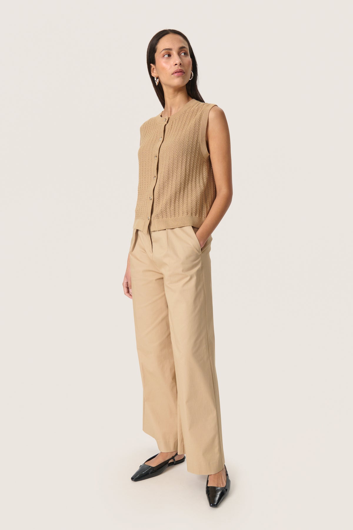 Soaked in Luxury SlSusanna Travertine Beige Knitted Vest, 30408315