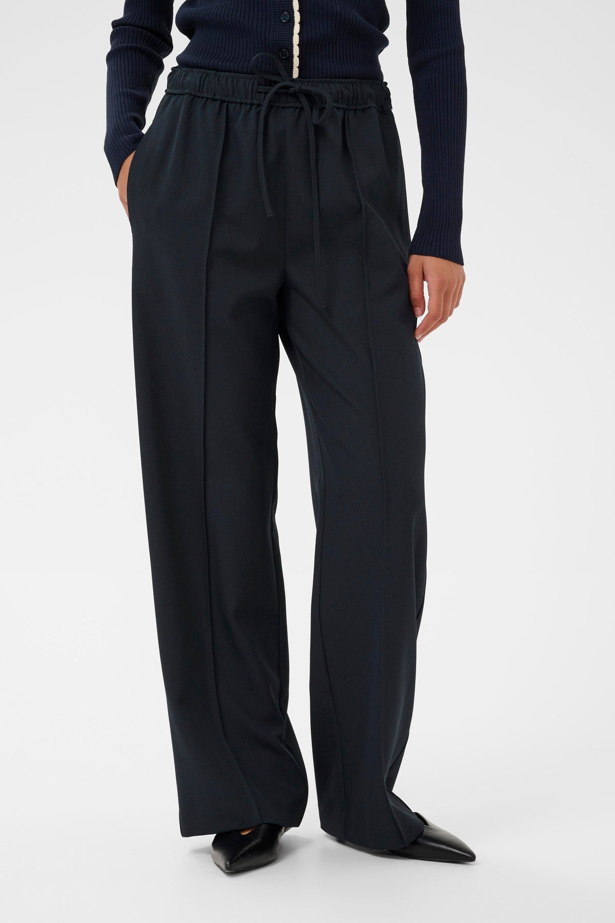 Soaked in Luxury SLLilu Eureka Salute Navy Wide Leg Joggers, 30408927