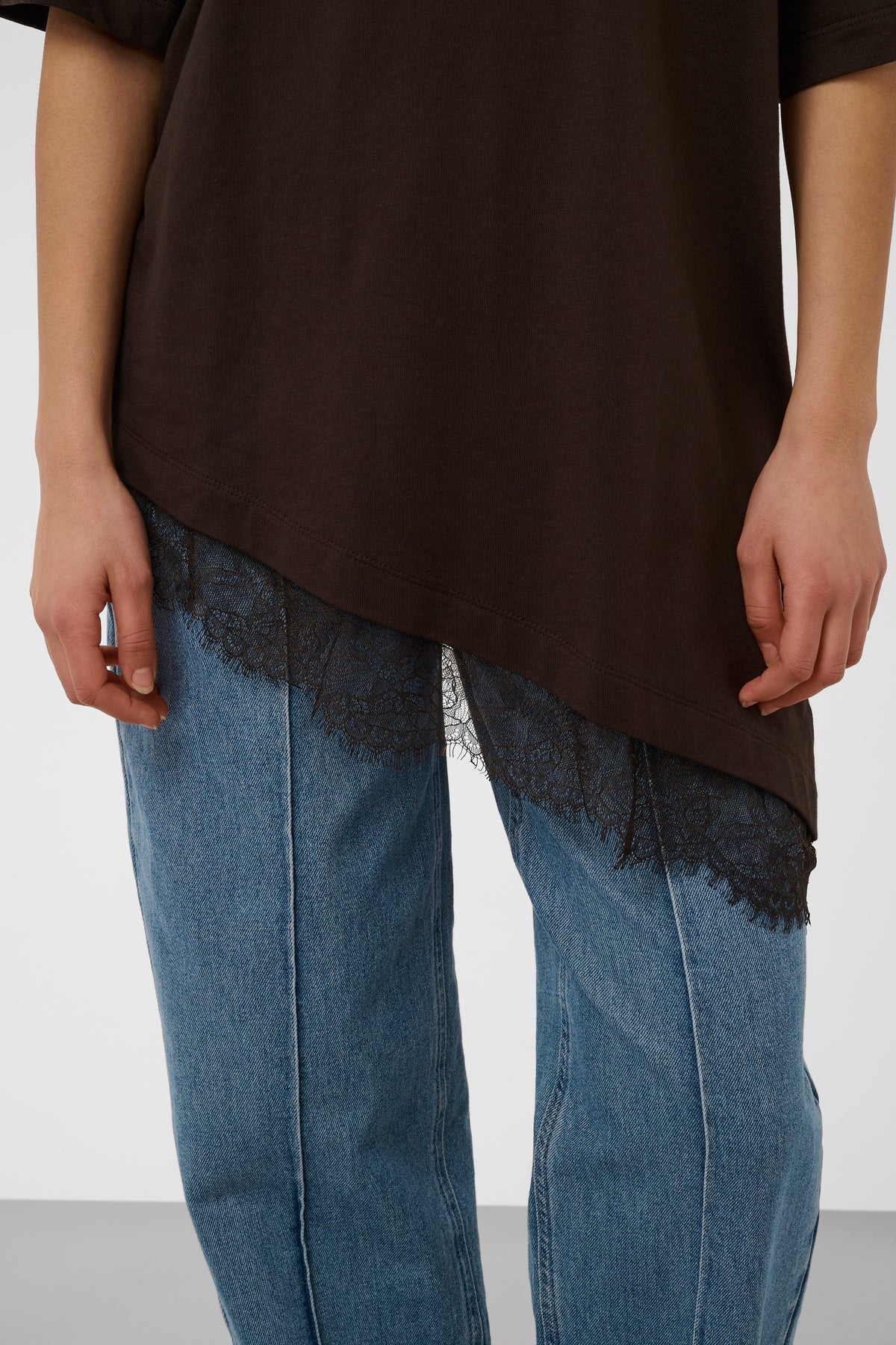 Soaked in Luxury SLJina Chocolate Torte Longline Lace T-Shirt, 30409760