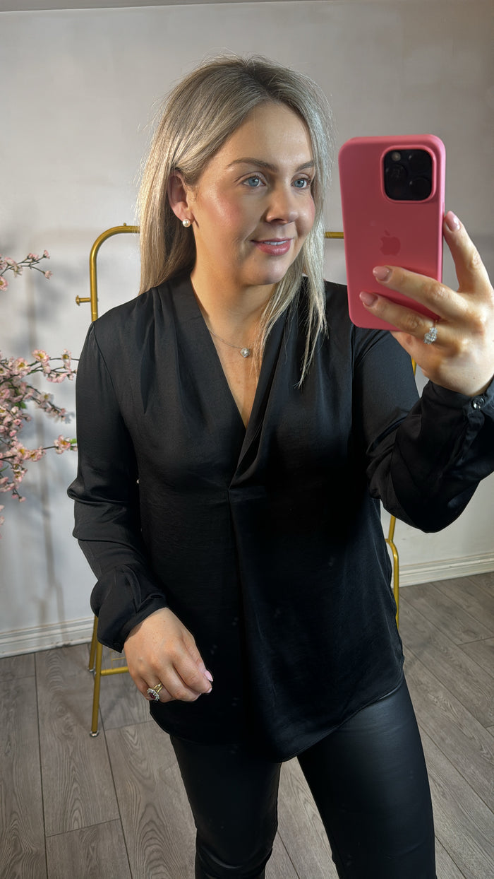 InWear Duto Black V-Neck Blouse