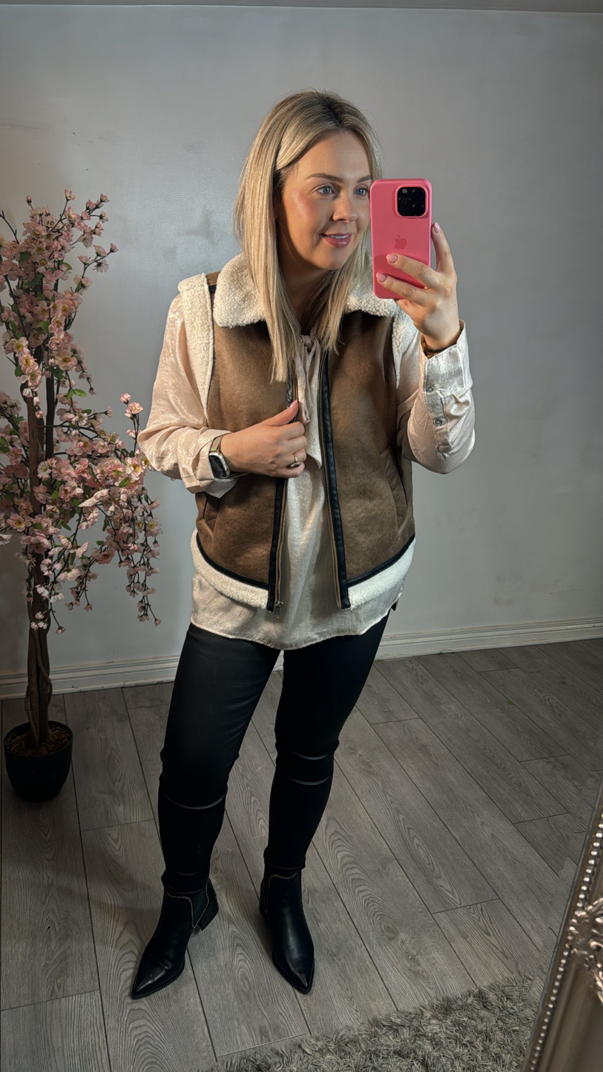 Garcia Taupe Suede Teddy Fleece Gilet,  V40290