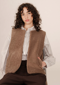 Grace & Mila Sinatra Taupe Brown Teddy Gilet