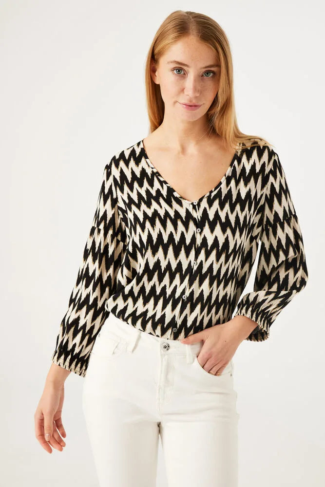 Garcia Black Chevron V-Neck Blouse, O40033