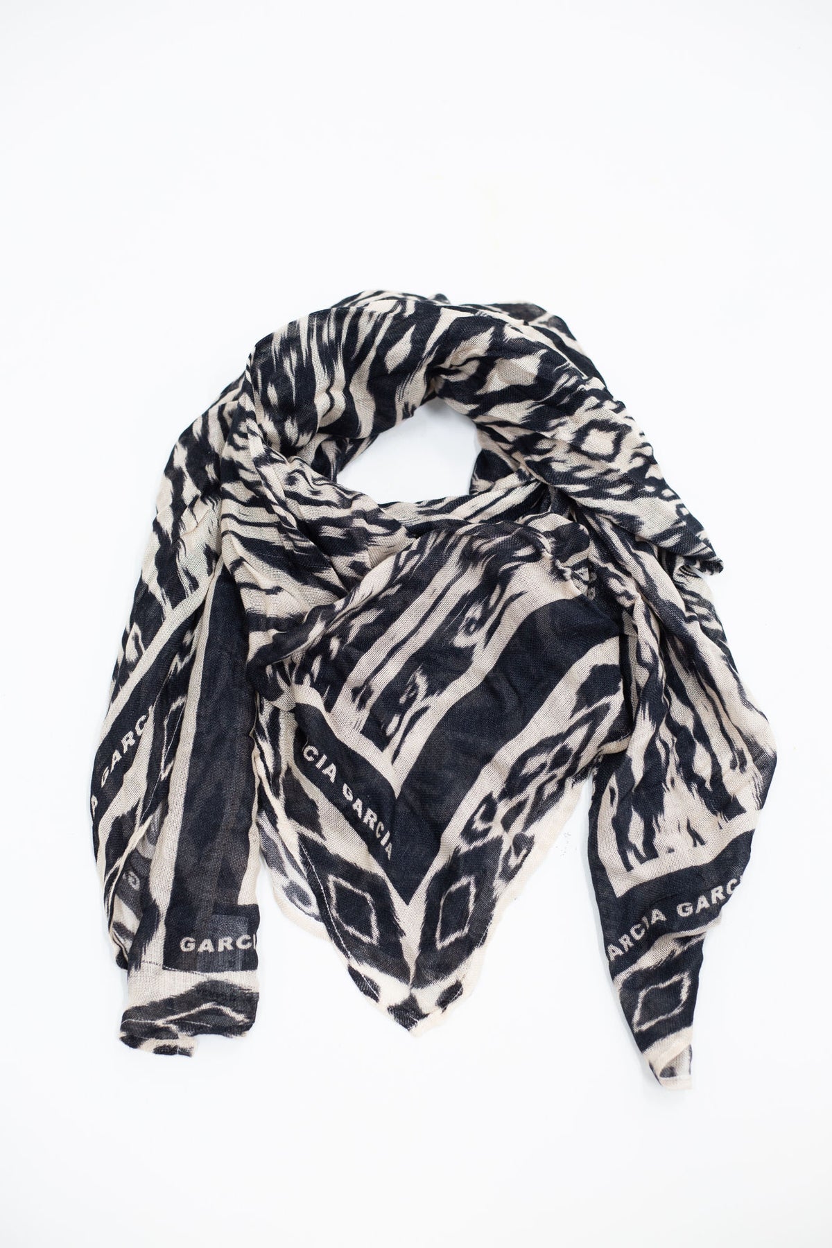 Garcia Black/Cream Abstract Printed Scarf, T40331